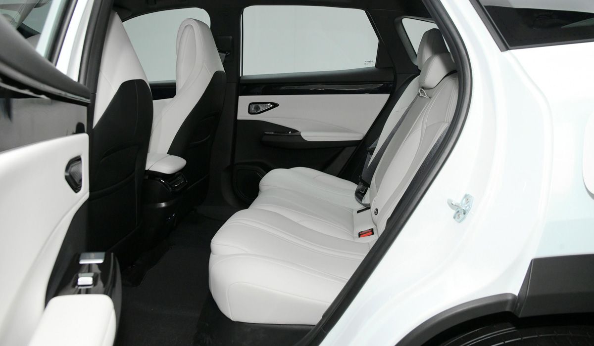 Geely Galaxy L7 2023. Rear seats. SUV 5-doors, 1 generation