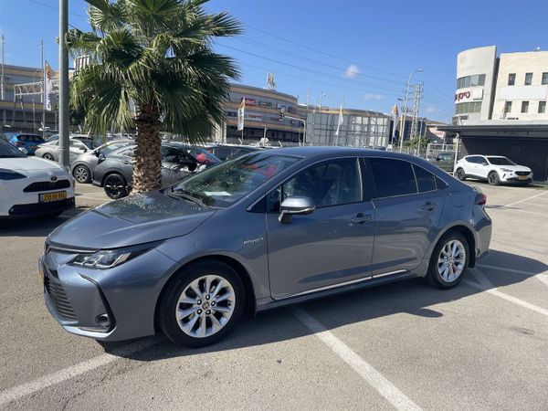 Toyota Corolla 2nd hand, 2021, private hand