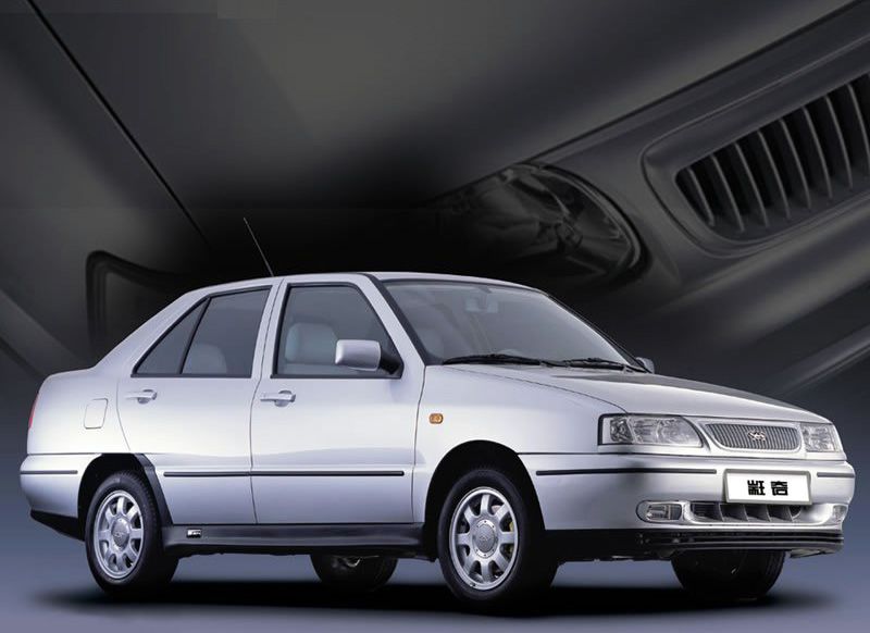 شيري ويندكلاود (A11) 1999. الهيكل، المظهر الخارجي. سيدان, 1 الجيل
