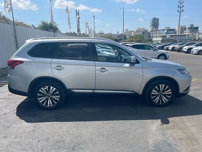 Mitsubishi Outlander 2nd hand, 2018, private hand