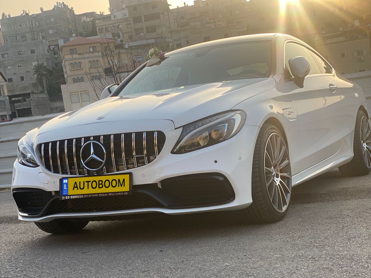 Mercedes C-Class 2ème main, 2018, main privée