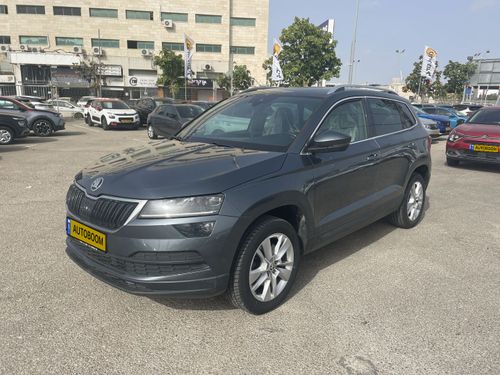 Skoda Karoq, 2018, photo