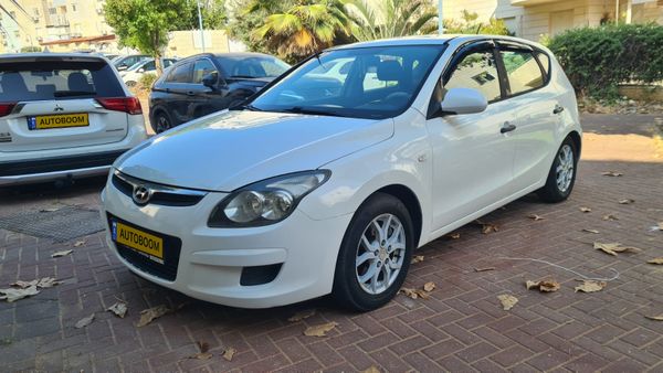 יונדאי i30 יד 2 רכב, 2009
