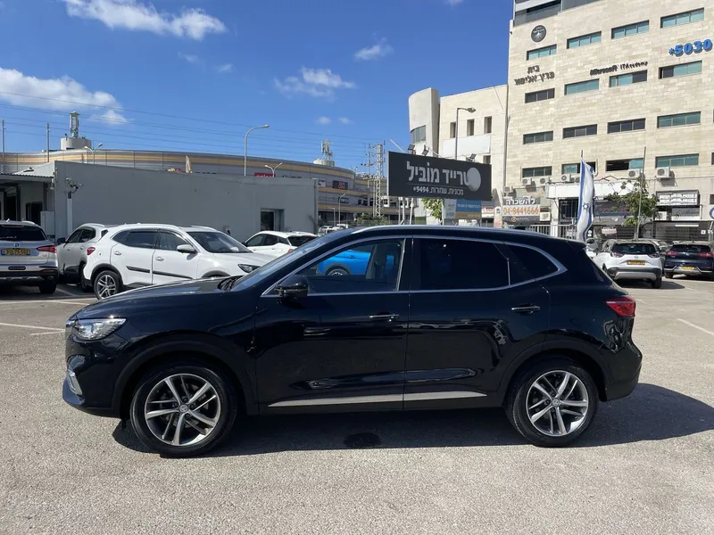 MG EHS 2ème main, 2022, main privée