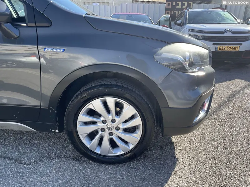 סוזוקי קרוסאובר SX4 יד 2 רכב, 2022, פרטי