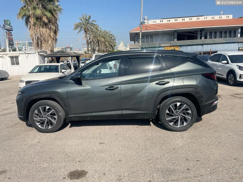 Hyundai Tucson 2nd hand, 2022, private