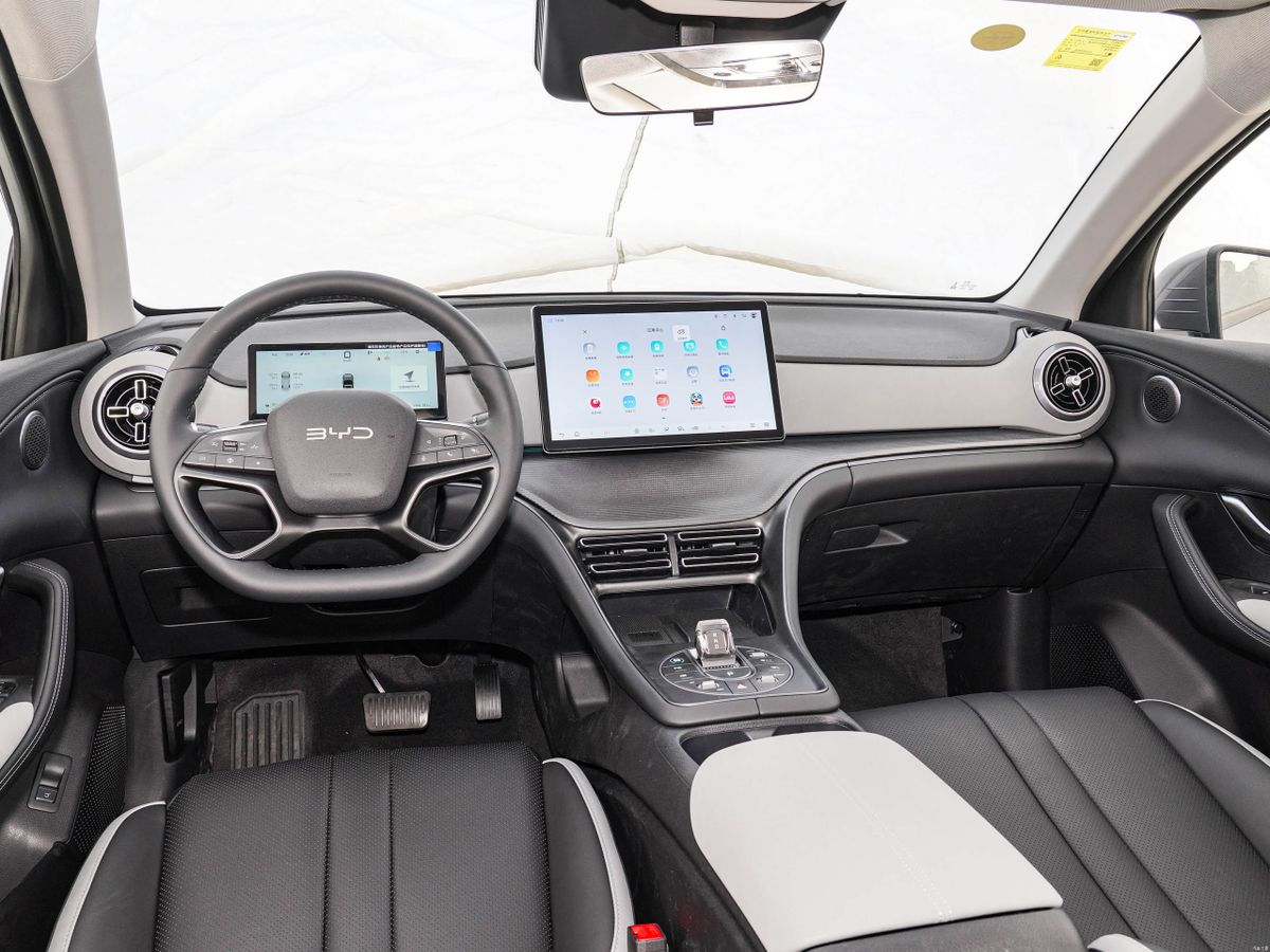 BYD BYD Sealion 05 DM-i 2025. Передние сидения. Внедорожник 5 дв., 1 поколение