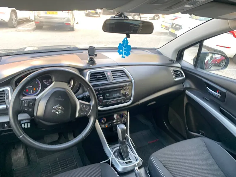 Suzuki Crossover 2ème main, 2017, main privée
