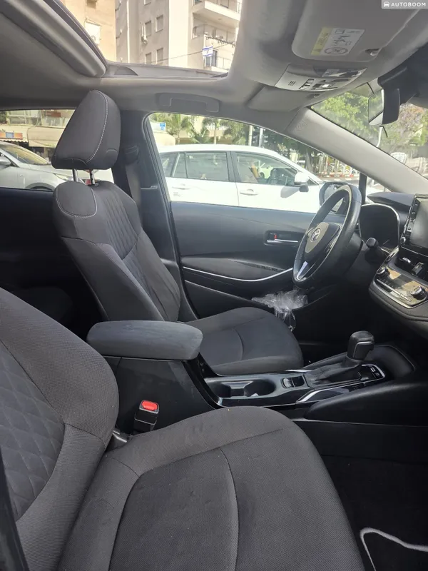 Toyota Corolla 2nd hand, 2019, private