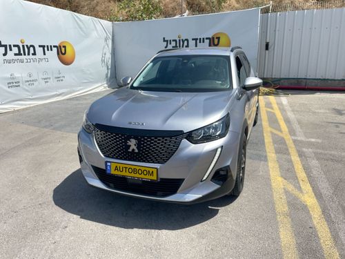 Peugeot 2008, 2021, фото