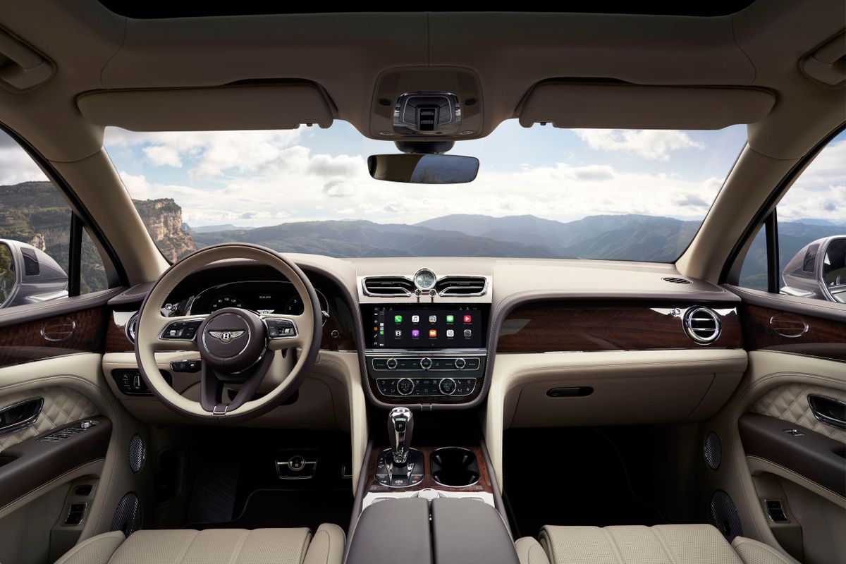 Bentley Bentayga 2020. Tableau de bord. VUS 5-portes, 1 génération, restyling