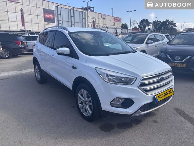 Ford Kuga 2nd hand, 2020, private