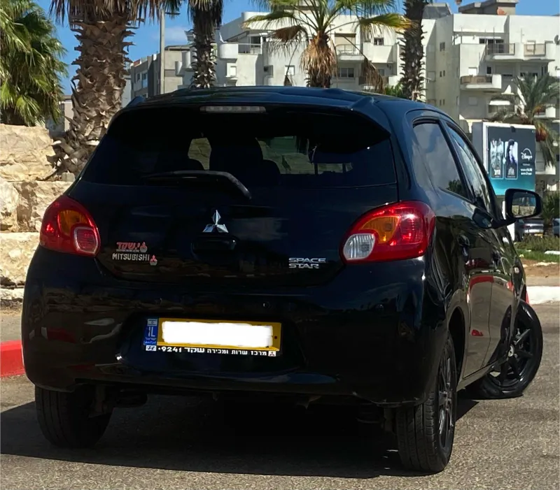 מיצובישי ספייס סטאר יד 2 רכב, 2013