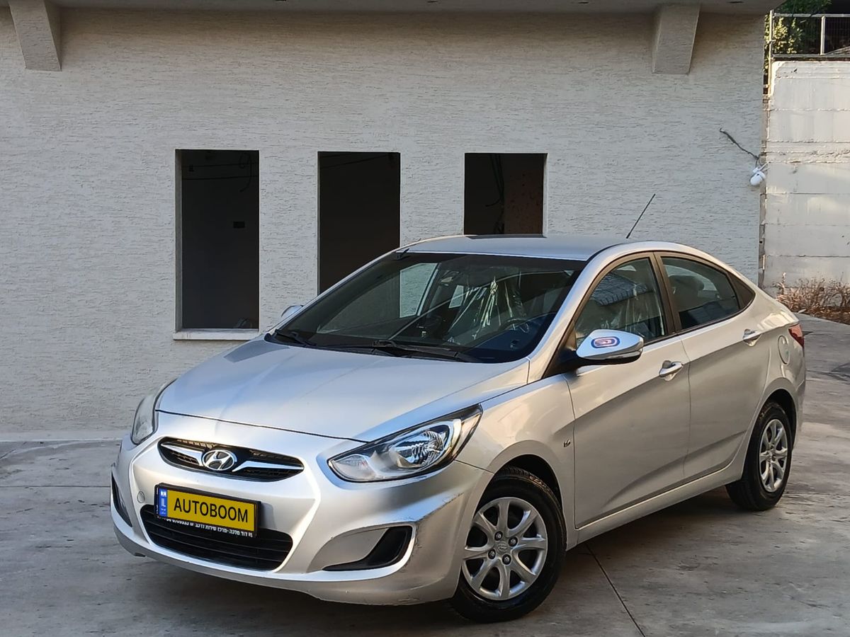 Hyundai i25 с пробегом, 2012, частная рука