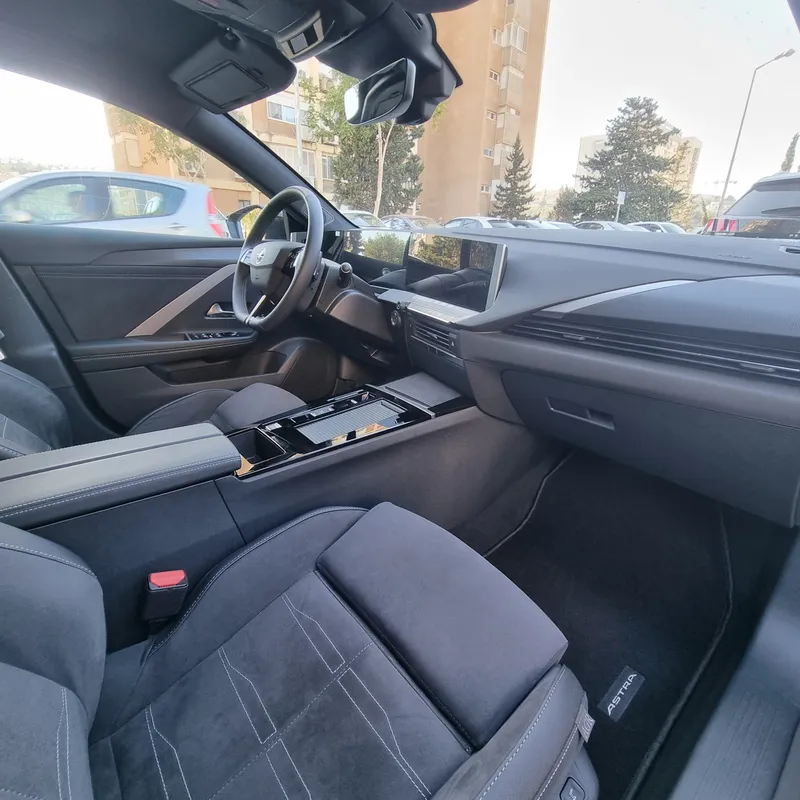 Opel Astra с пробегом, 2024, частная рука