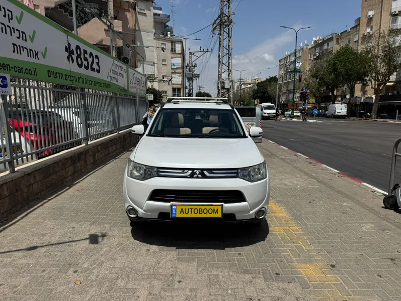 Mitsubishi Outlander 2nd hand, 2013, private hand