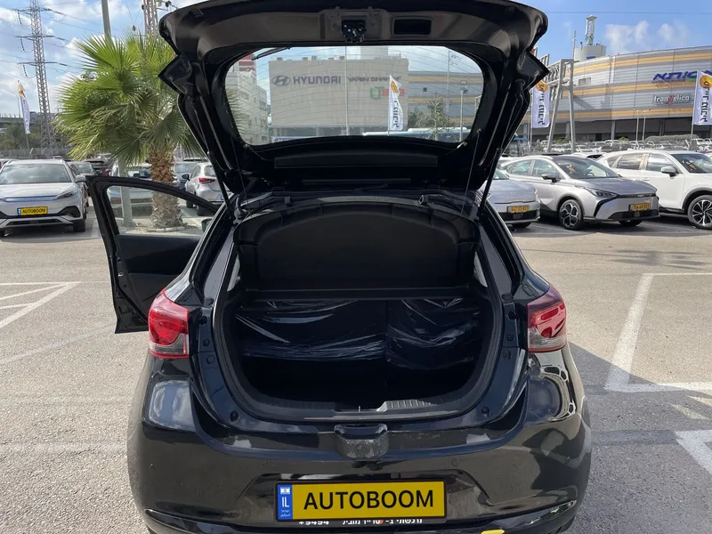 Mazda 2 new car, 2024