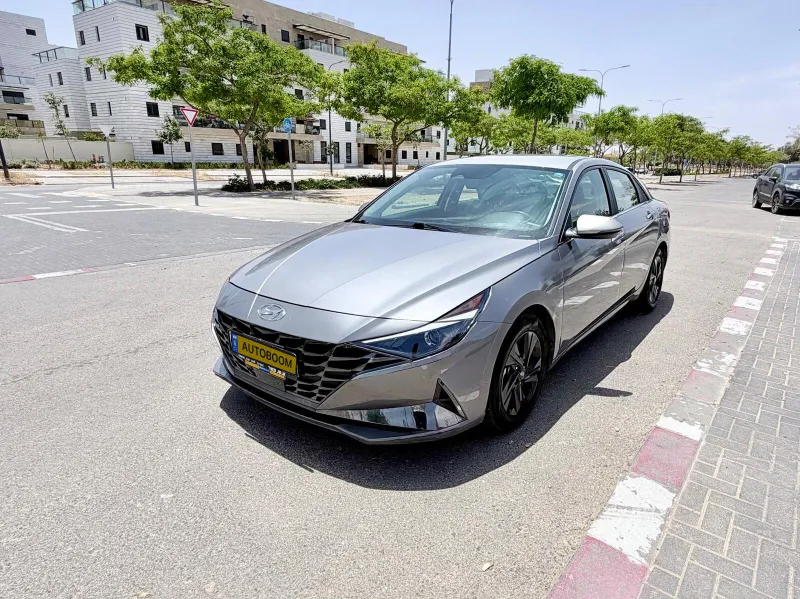 Hyundai Elantra 2ème main, 2022