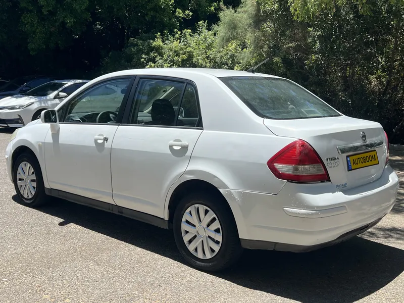 Nissan Tiida с пробегом, 2011, частная рука