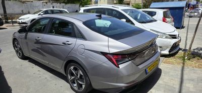 Hyundai Elantra 2ème main, 2022, main privée