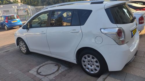 Toyota Verso, 2014, фото