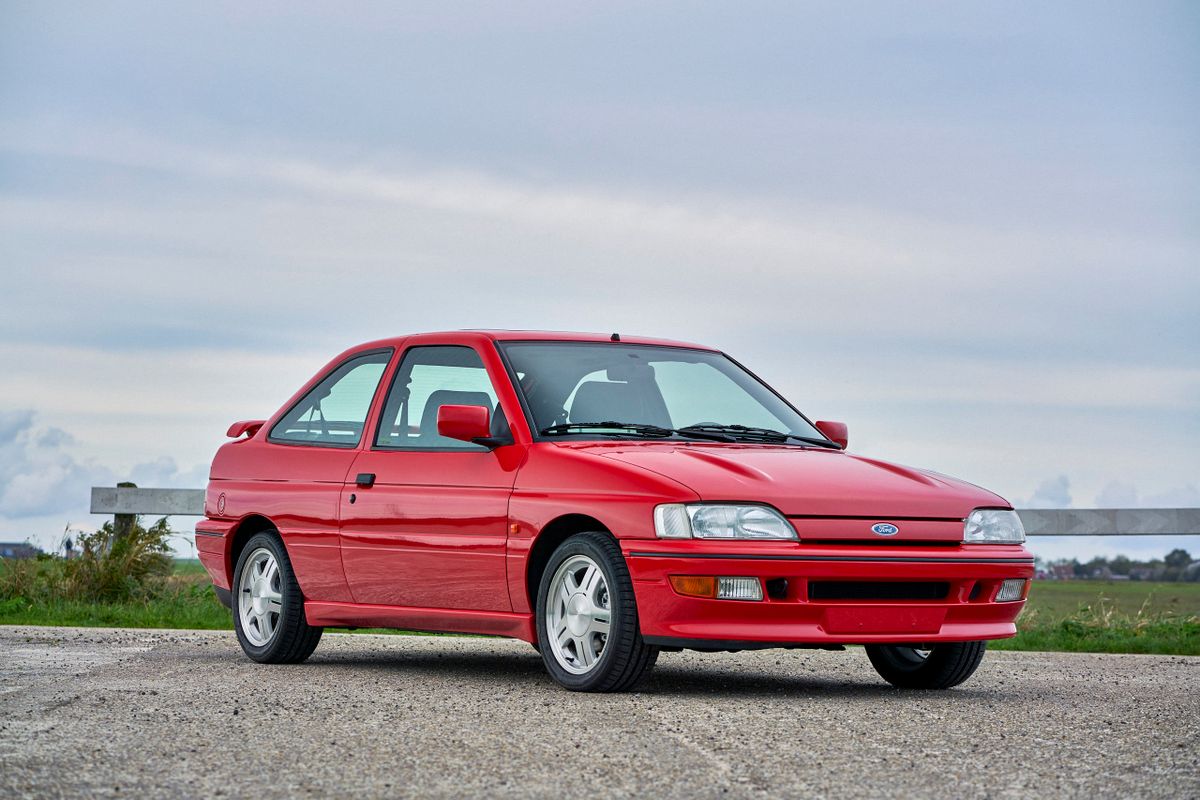 Ford Escort 1990. Carrosserie, extérieur. Hatchback 3-portes, 5 génération