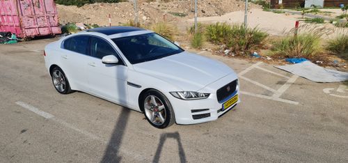 Jaguar XE, 2016, photo