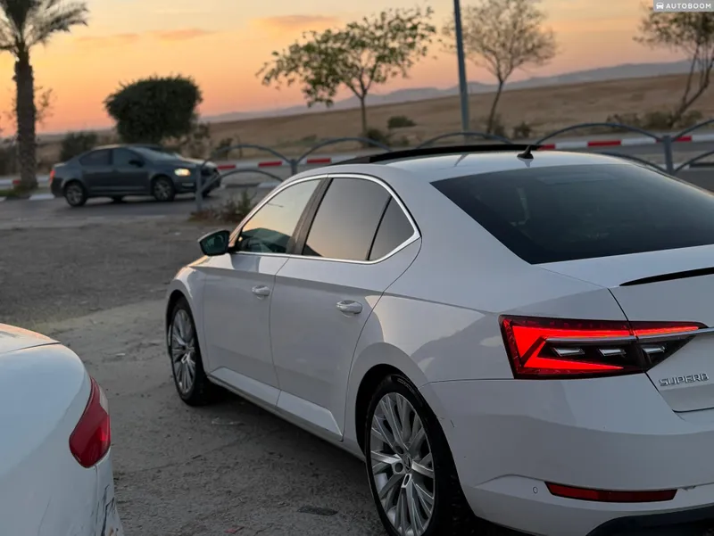 Skoda Superb с пробегом, 2020, частная