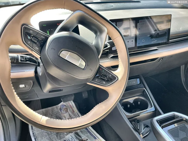 Geely Geometry C 2nd hand, 2023, private