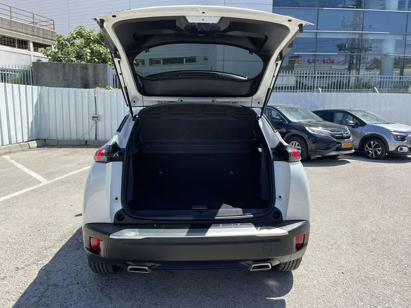 Peugeot 2008 с пробегом, 2022, частная рука