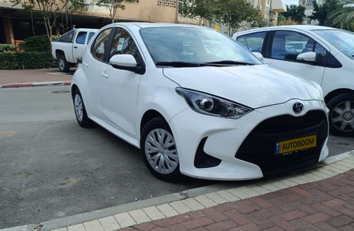 Toyota Yaris, 2022, фото