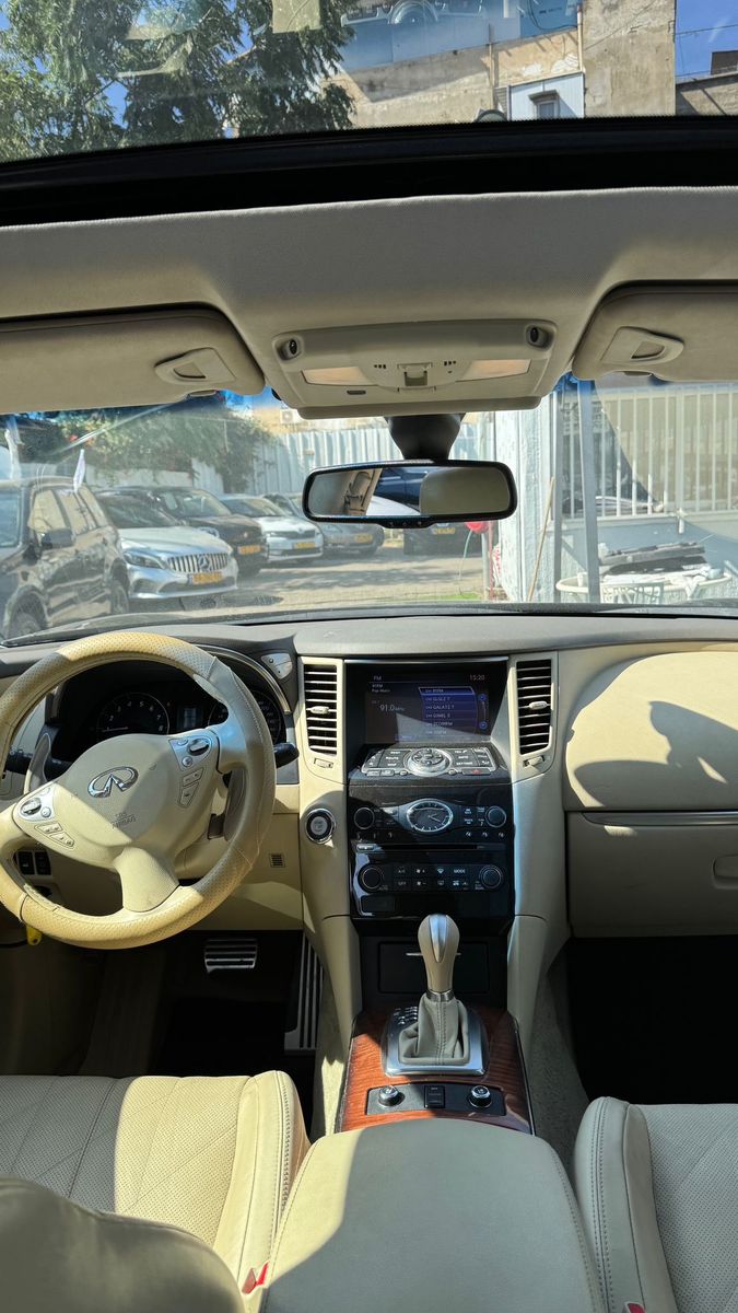 אינפיניטי QX70 יד 2 רכב, 2018, פרטי