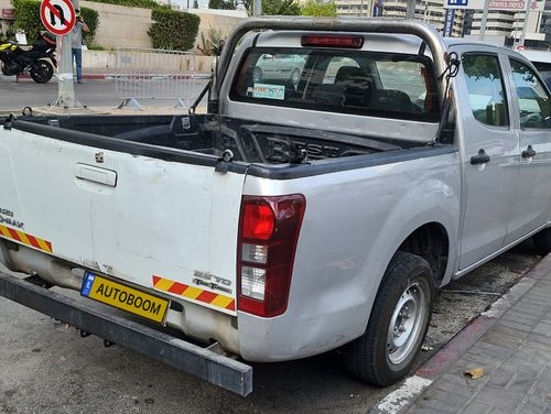 איסוזו דימקס יד 2 רכב, 2015