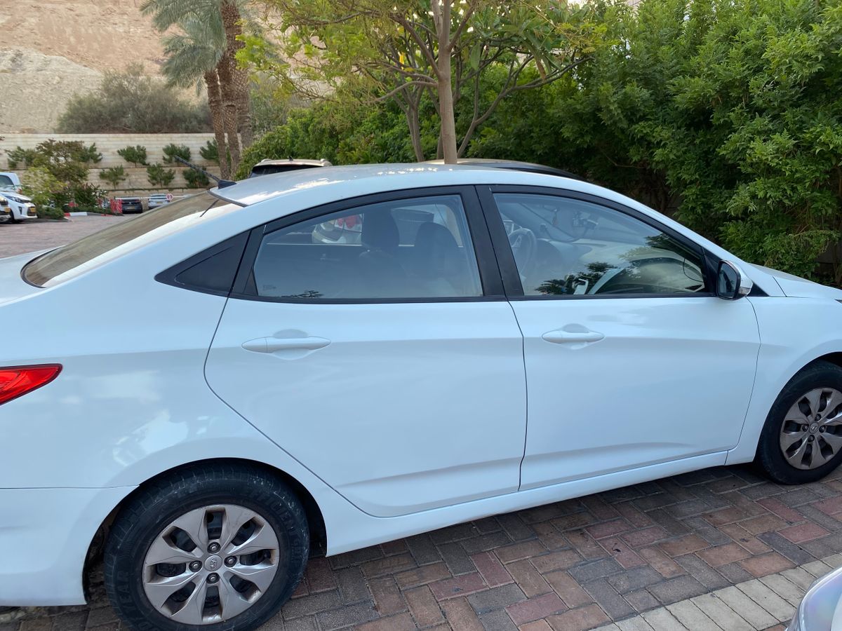 Hyundai i25 2ème main, 2015, main privée