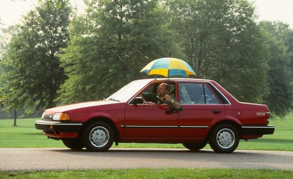 Mazda 323 Lantis 1985. Bodywork, Exterior. Sedan, 3 generation
