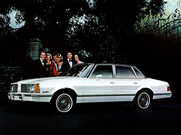 Pontiac LeMans 1978. Carrosserie, extérieur. Berline, 5 génération