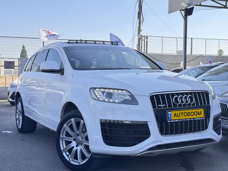 אאודי Q7 יד 2 רכב, 2015, פרטי
