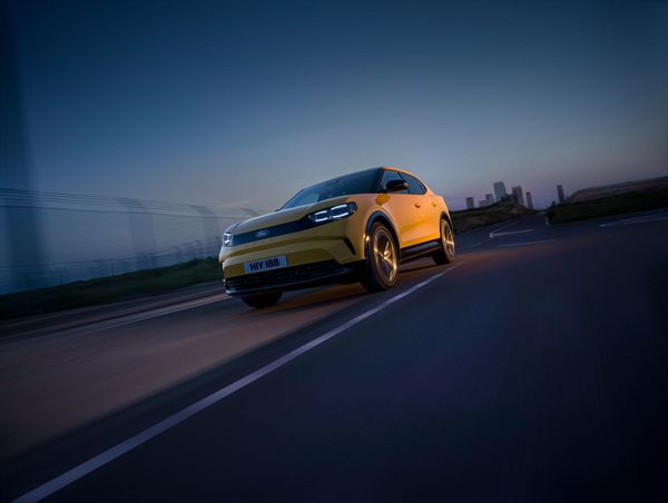 Ford Capri 2024. Carrosserie, extérieur. VUS Coupé, 4 génération