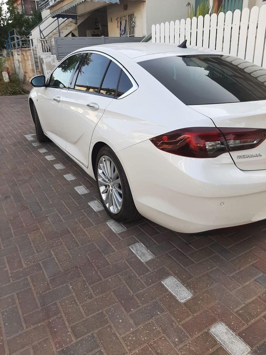 Opel Insignia 2nd hand, 2018, private hand