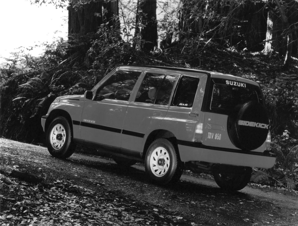 سوزوكي سايدكيك 1988. الهيكل، المظهر الخارجي. SUV ٥ أبواب, 1 الجيل