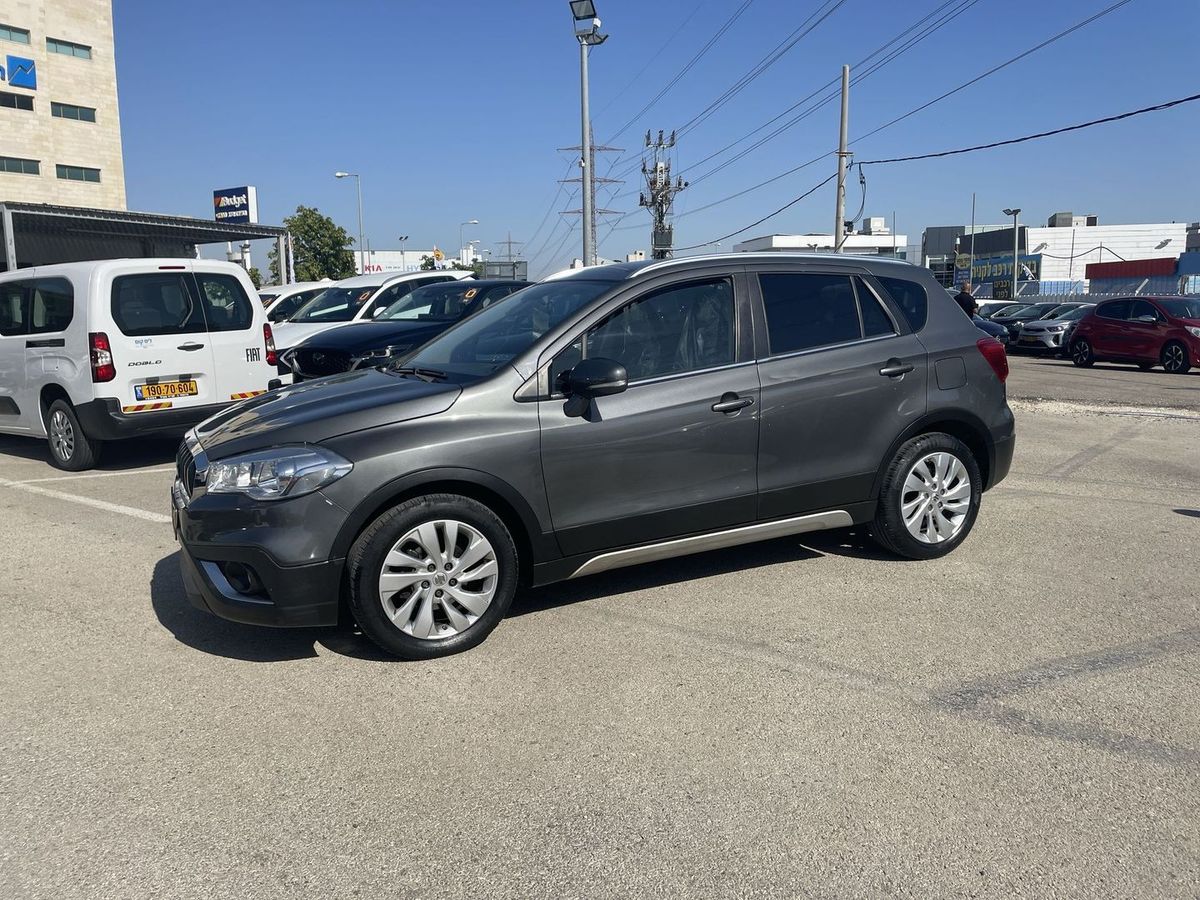 Suzuki Crossover с пробегом, 2020, частная рука