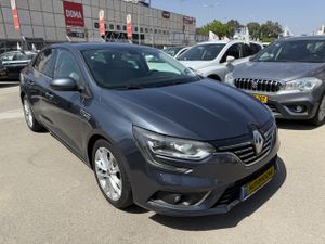 Renault Megane, 2018, photo