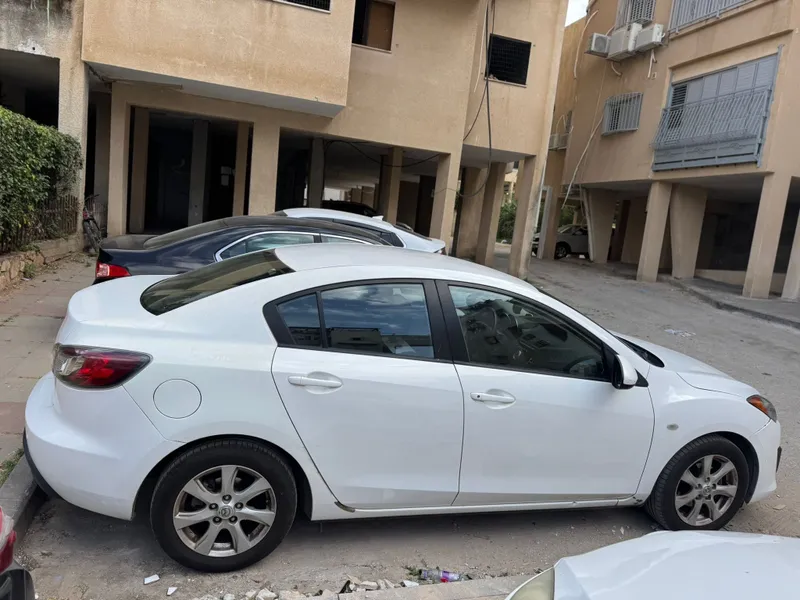 Mazda 3 2nd hand, 2011