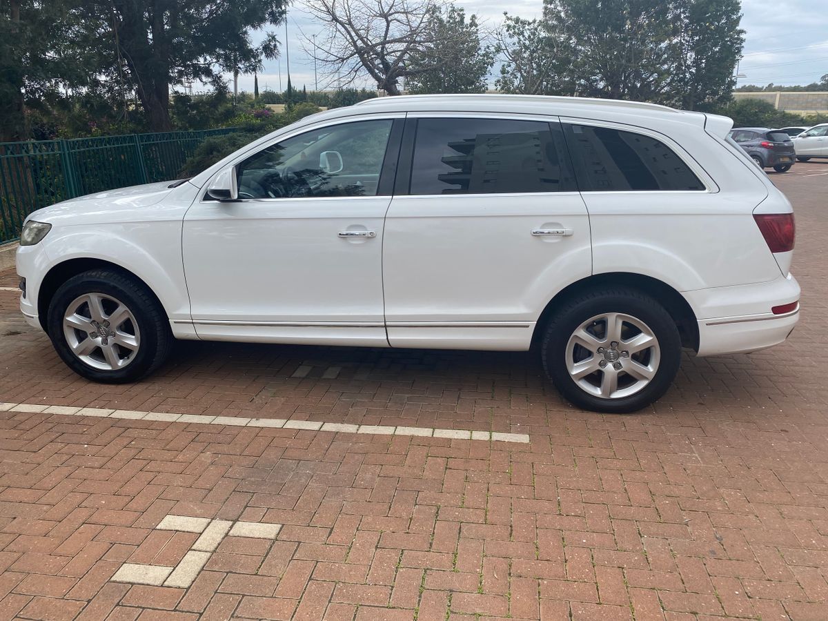 Audi Q7 2nd hand, 2011, private hand