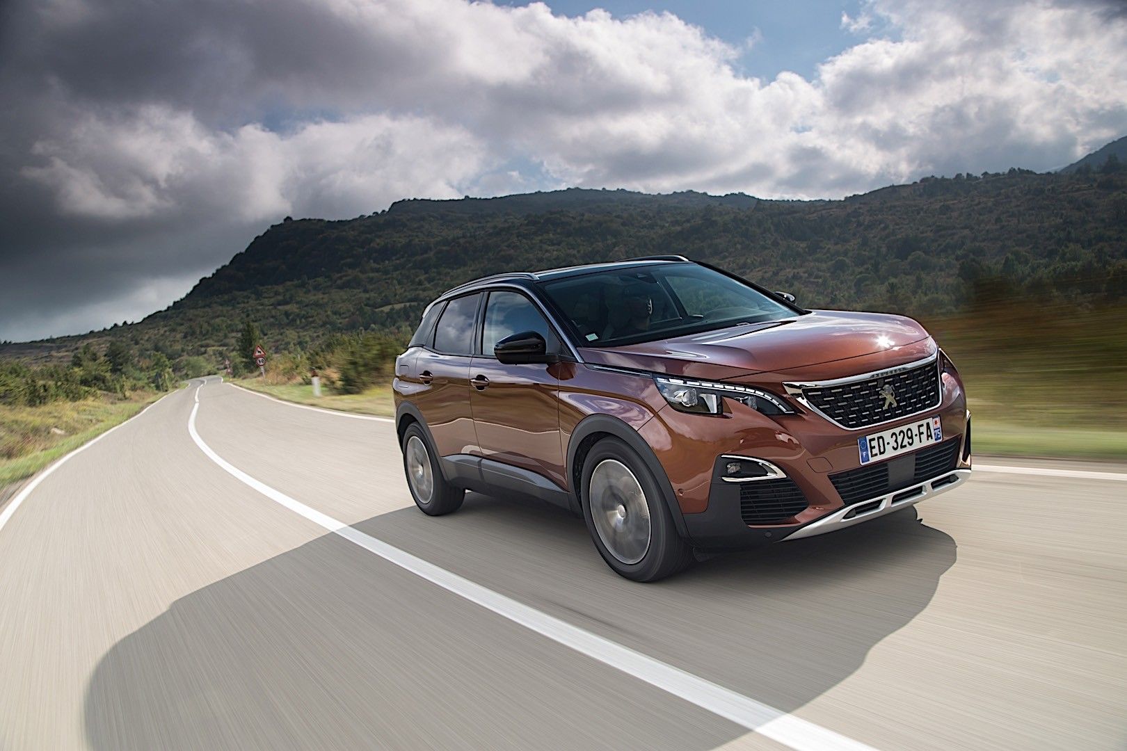 Peugeot 3008 SUV. The second generation. Released since 2016