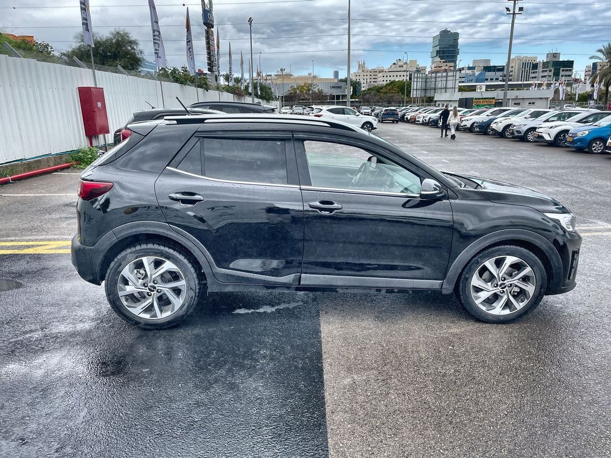 Kia Stonic 2nd hand, 2022, private hand