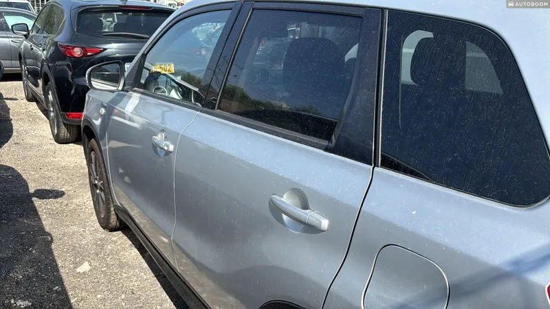 Suzuki Vitara 2nd hand, 2022, private