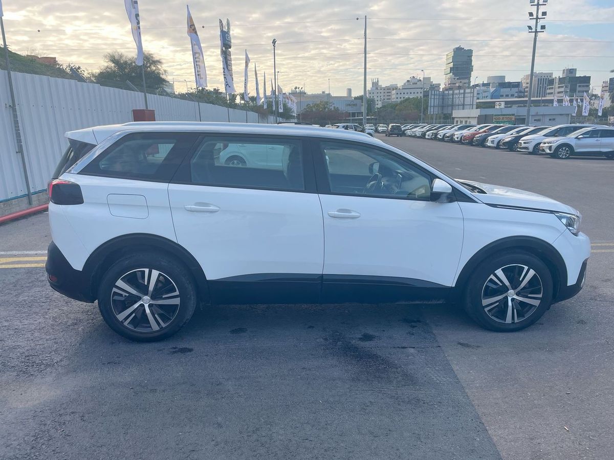 Peugeot 5008 2nd hand, 2020, private hand