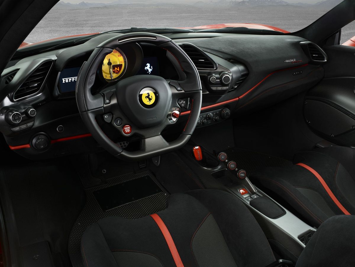 Ferrari 488 2018. Siéges avants. Coupé, 2 génération