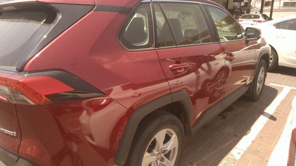 Toyota RAV4 2nd hand, 2021